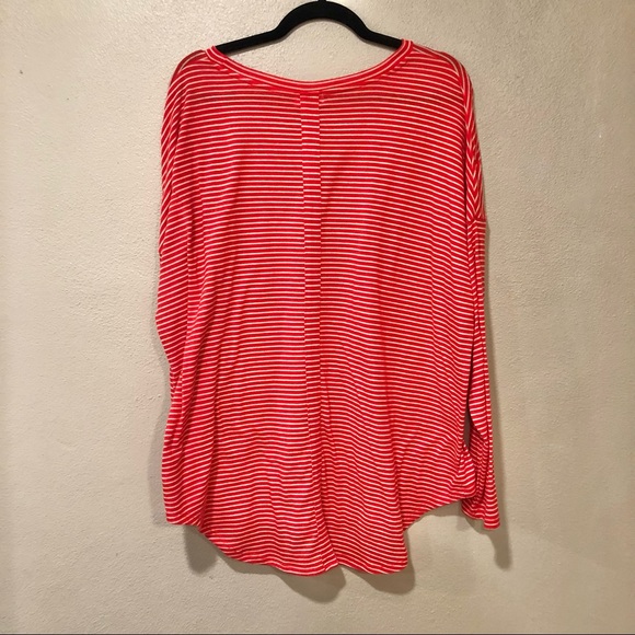 Oversized Red/White Long-Sleeve Tee leggings tee - Picture 4 of 5